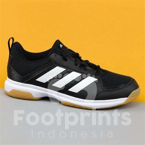 sepatu bulutangkis adidas original|adidas official website indonesia.